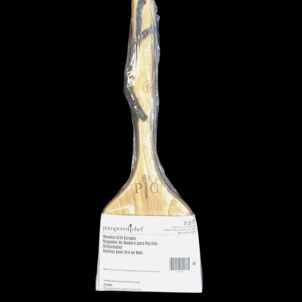 Pampered Chef Natural Wood Grill Scraper